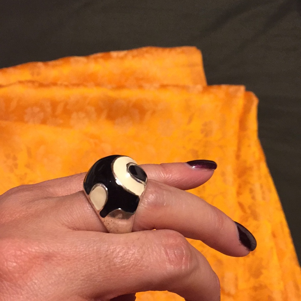 Ring - Picture 2 of 2